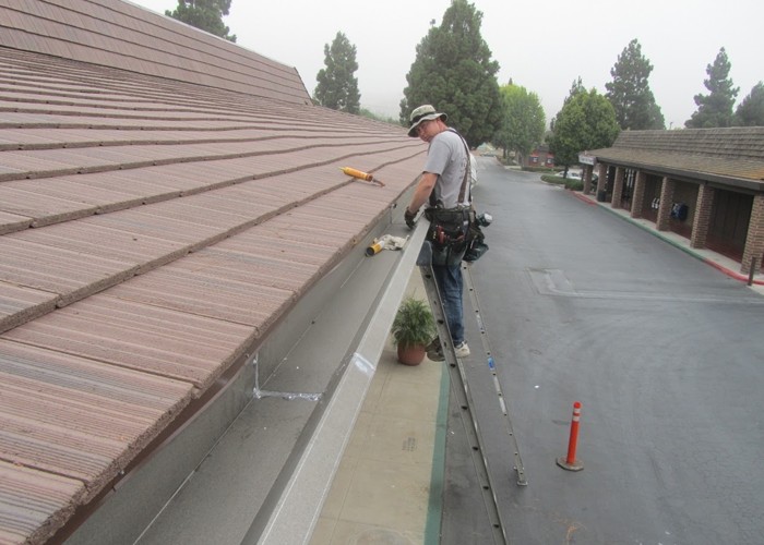 Rain gutter services in Santa Monica